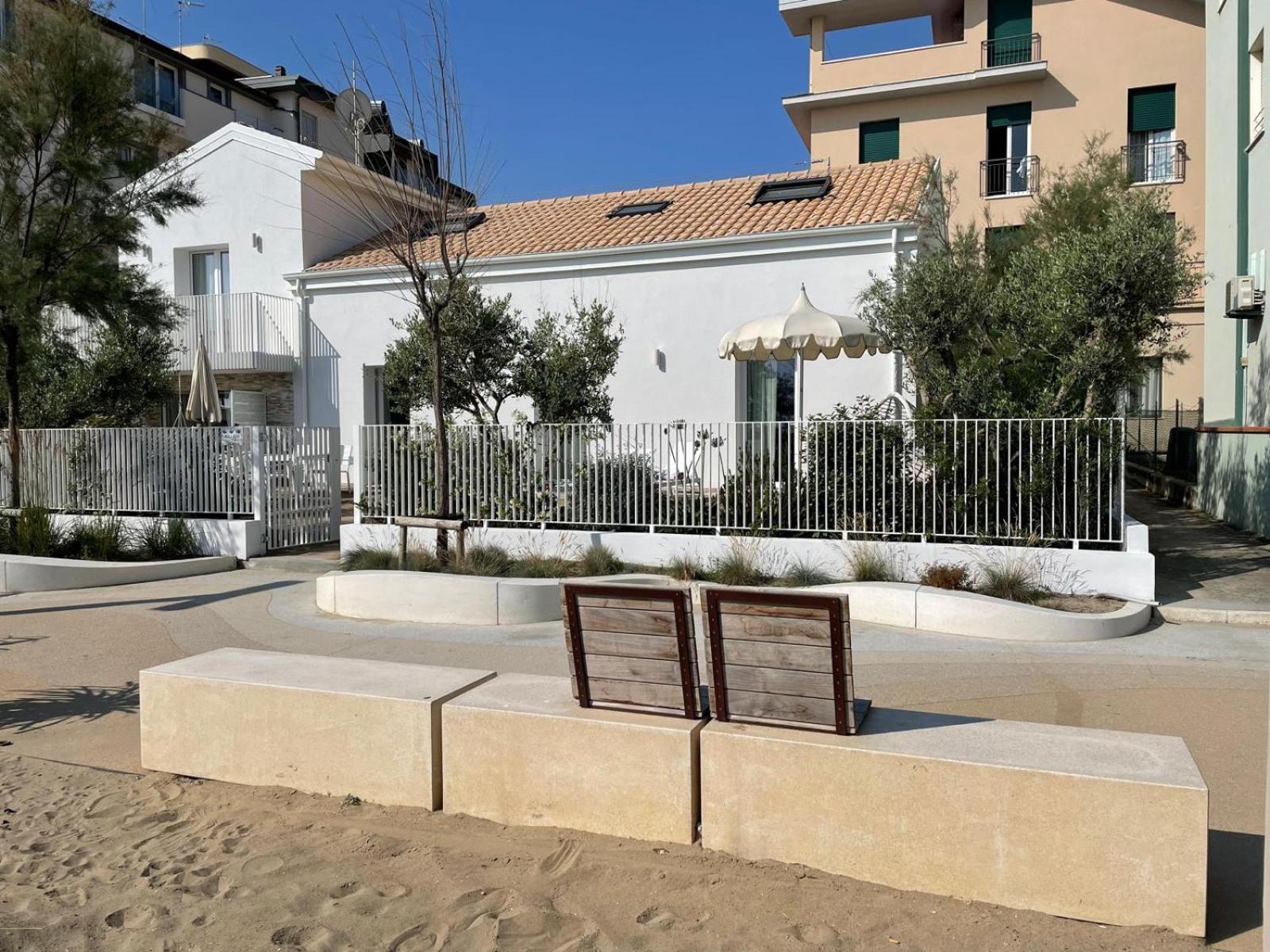 Villa Le Agavi Luxory Beach Surfhouse Bellaria-Igea Marina Exterior foto